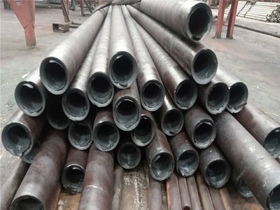 現(xiàn)貨批發(fā)45#冷拔無(wú)縫管機(jī)械加工用管 定做非標(biāo)精拔無(wú)縫鋼管