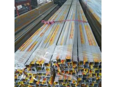 現(xiàn)貨供應304不銹鋼方管201矩形焊接管支持加工定制各種規(guī)格非標管