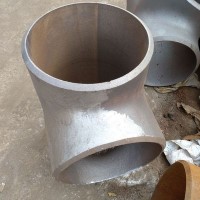 國標(biāo)碳鋼三通304不銹鋼無縫三通 高壓薄壁厚壁大口徑三通焊接封頭