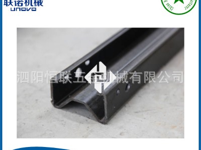 金屬異性鋼C型鋼 鋼制沖孔C型鋼 U型鋼 Z型鋼 恒聯(lián)五金